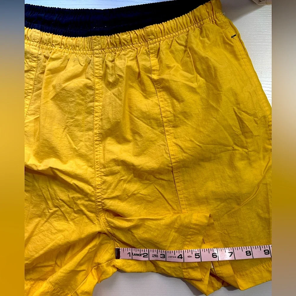 EUC Vibrant Yellow Men's Athletic Shorts mesh brief built-in 4 pockets size M